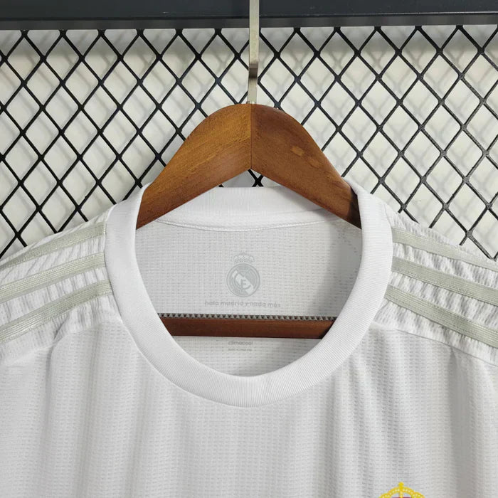 Maillot domicile rétro du Real Madrid 2015-2016