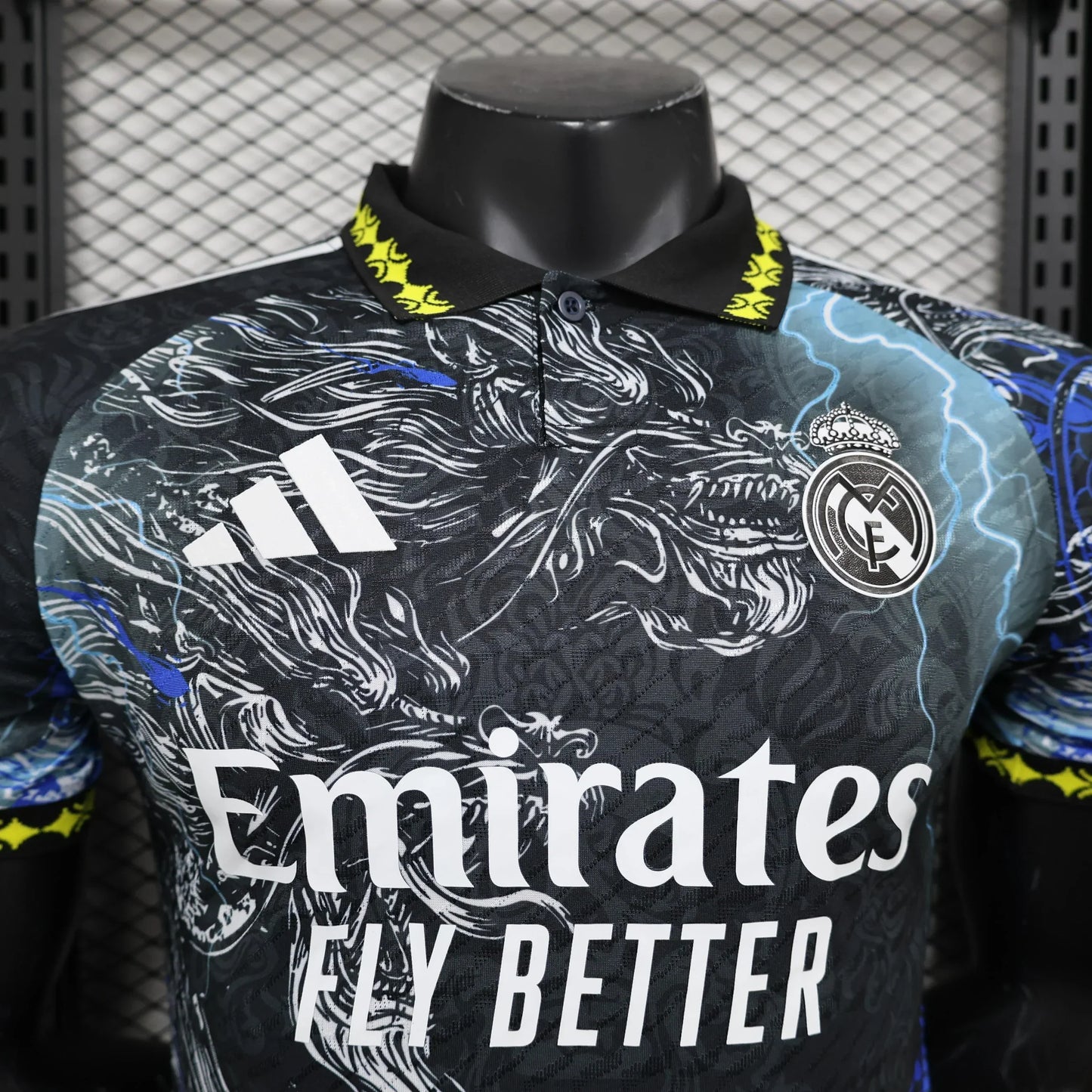 Édition spéciale « Thunder Dragon » du Real Madrid