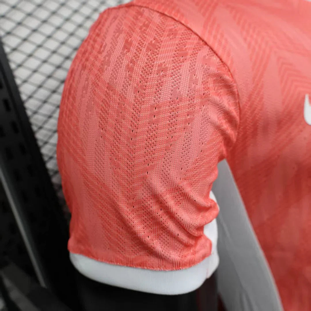 Barcelona "Coral Ember" Edición Especial