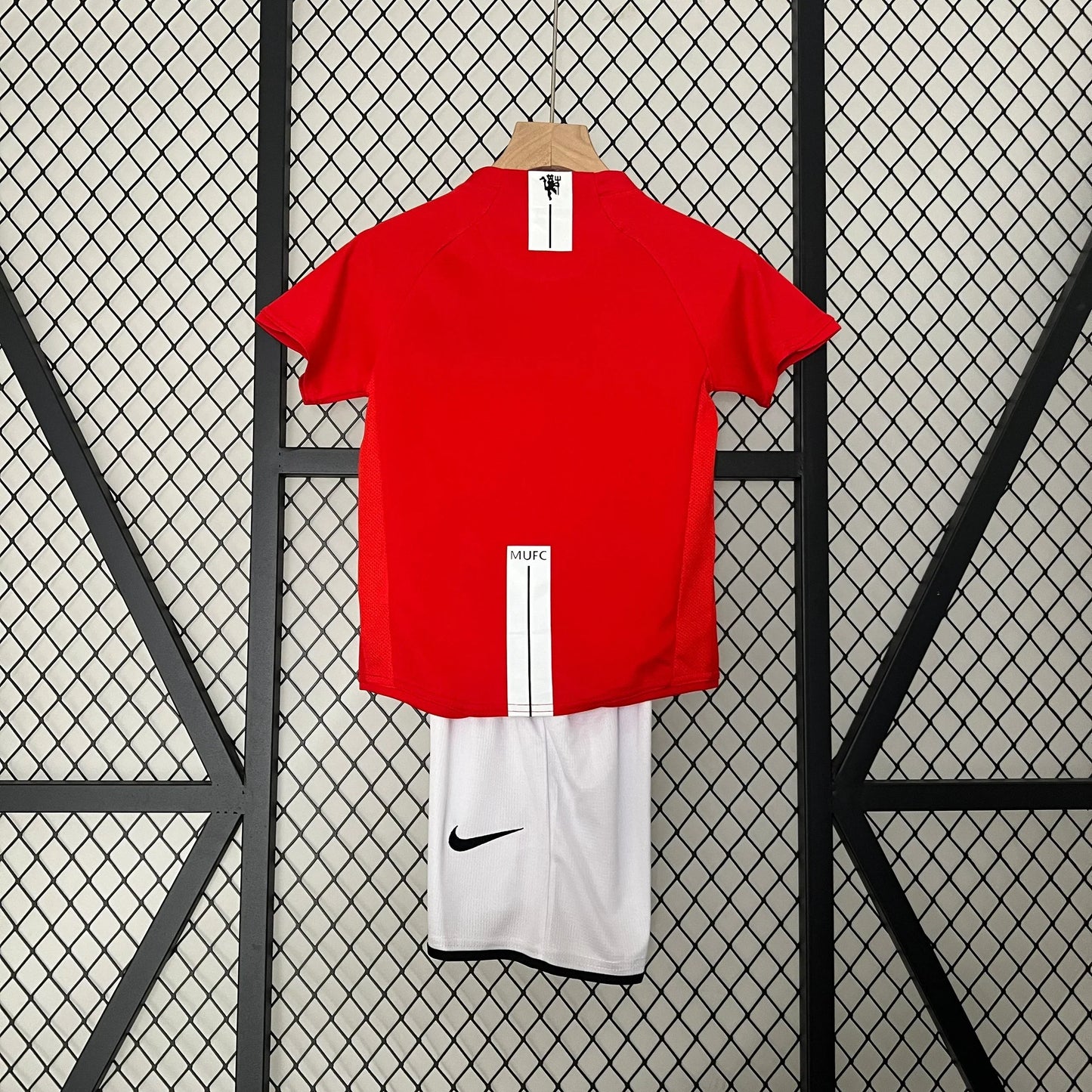 Manchester United Retro 2006/2007 Local Talla Niño