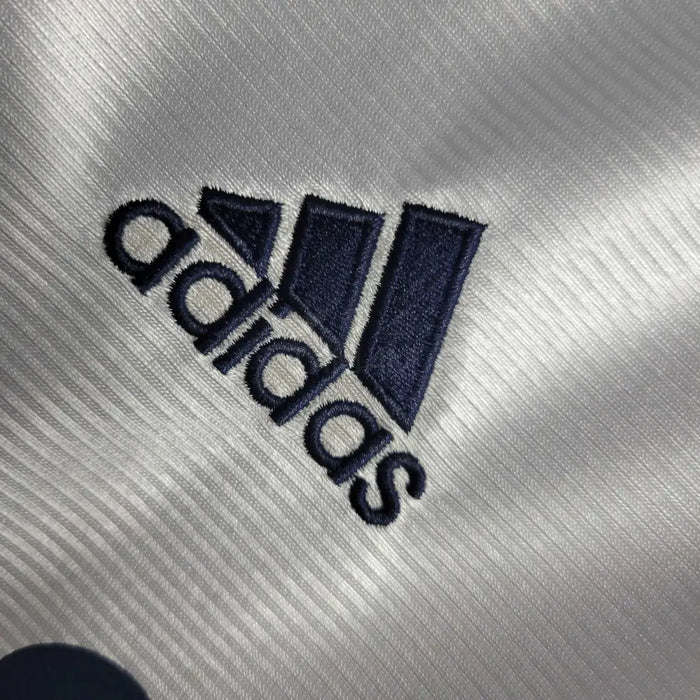 Maillot domicile rétro du Real Madrid 1999-2000