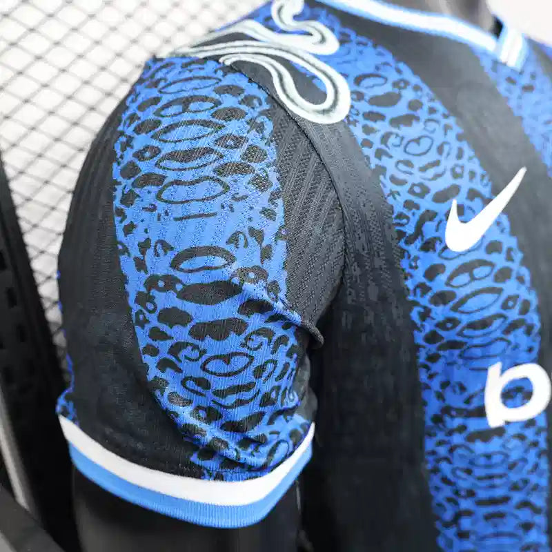 Inter Milan "Strike Milano" Edición Especial