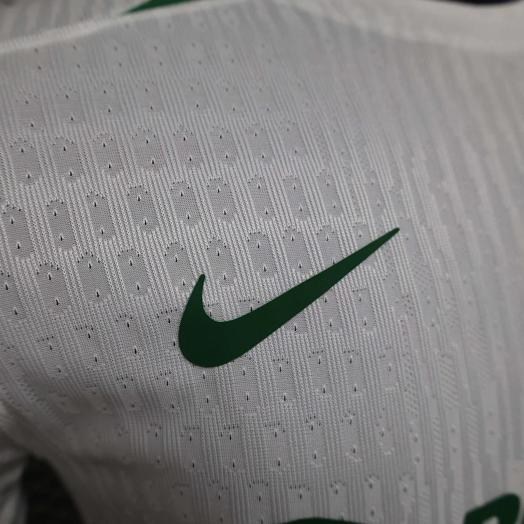 2024-2025 Player Sporting Lisbon Visitante Kit