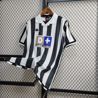 Maillot rétro Juventus domicile 1998-1999