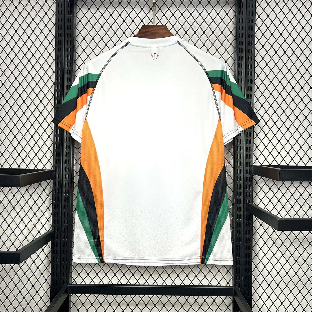 2024-2025 Venezia FC Visitante Kit