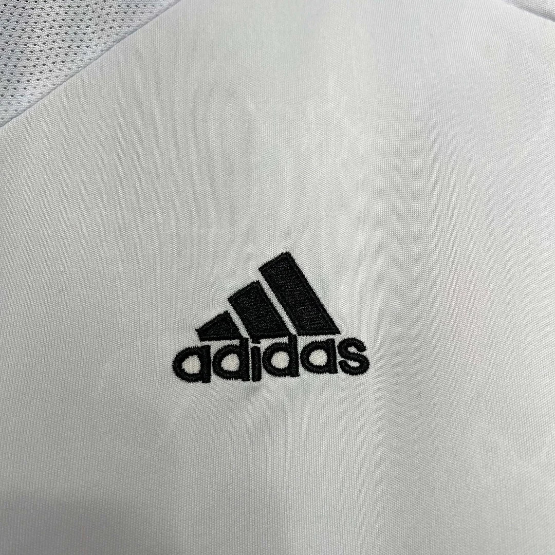 2005-2006 Retro Real Madrid Local