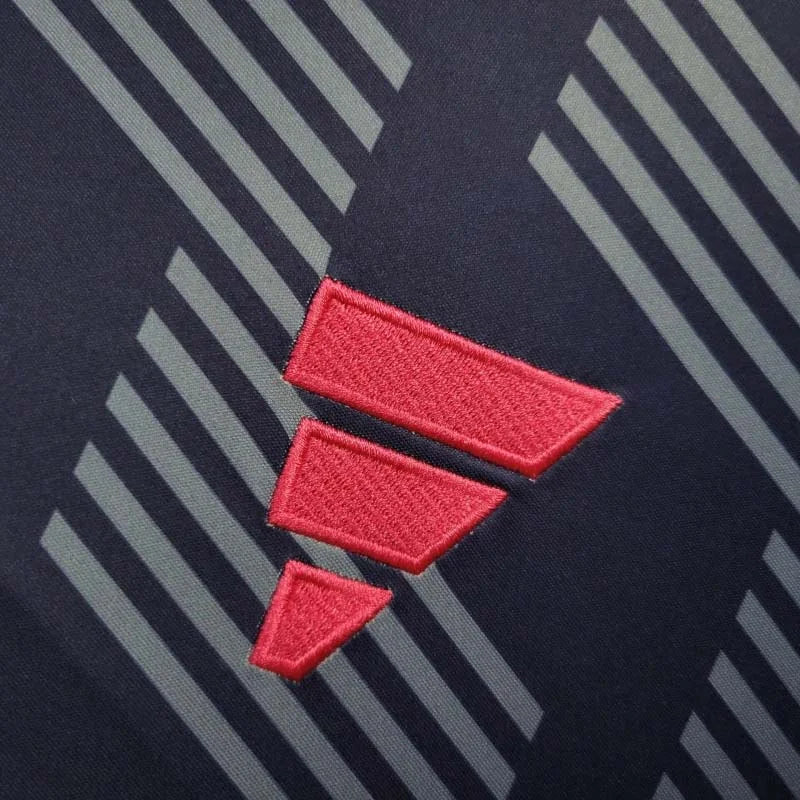 2024-2025 Nottingham Forest Visitante Kit