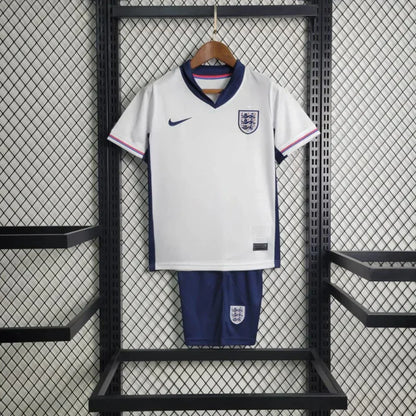 Taille du maillot domicile enfant Angleterre 2024