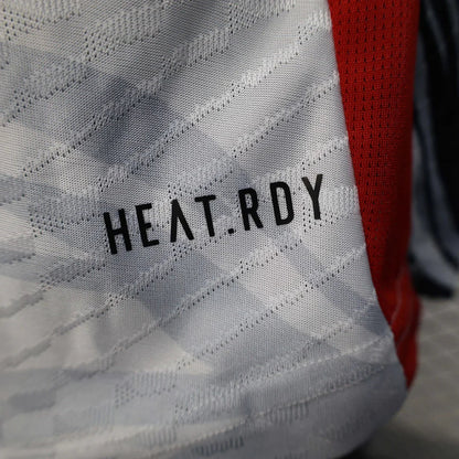 Manchester United "Iron Crest" Edición Especial