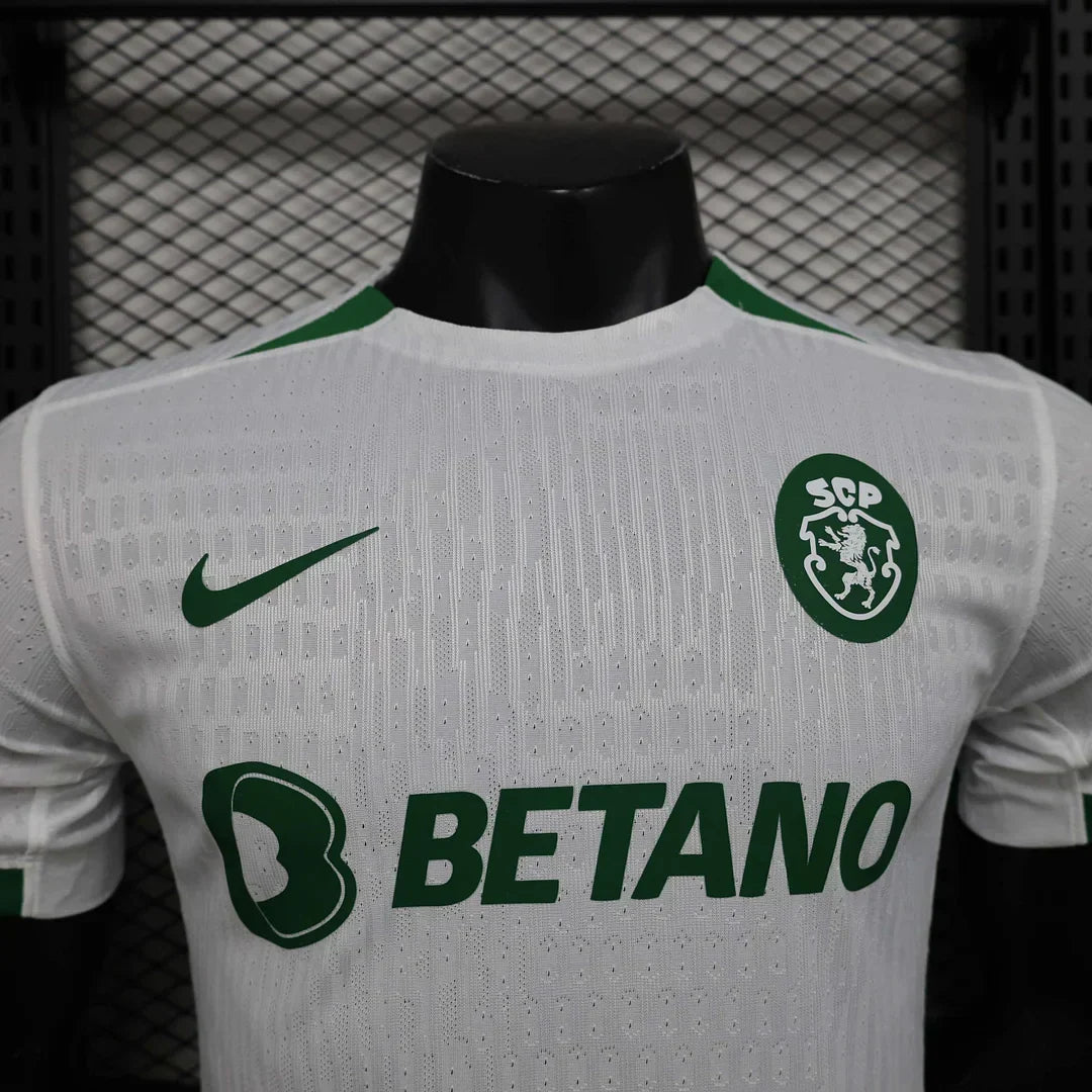 2024-2025 Player Sporting Lisbon Visitante Kit