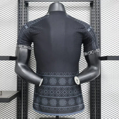 Real Madrid "Mosaic Heritage" Black Edition Edición Especial