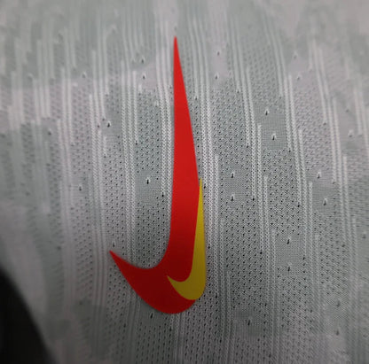 Liverpool 2024/2025 Alternativa Kit