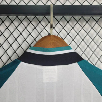 Liverpool Retro 1993-1994 Visitante Kit