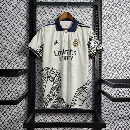 Édition spéciale « Dragon blanc » du Real Madrid