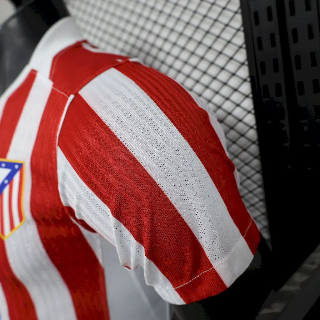 Maillot domicile de l'Atlético de Madrid 2025/2026