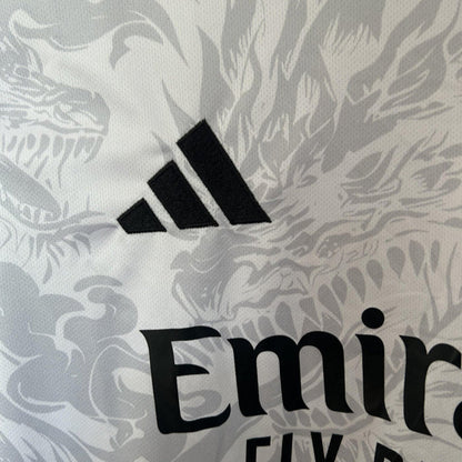 Édition spéciale « Flamme émeraude » du Real Madrid