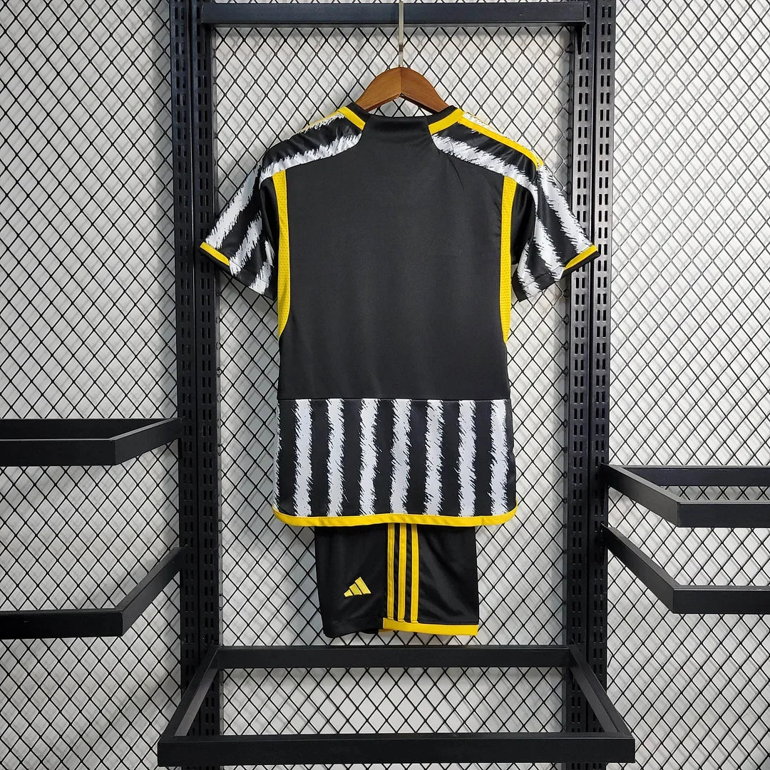 Maillot domicile Juventus 2023/2024 pour enfant, taille