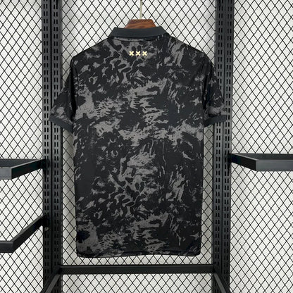 Ajax X Stone Island Edición Especial