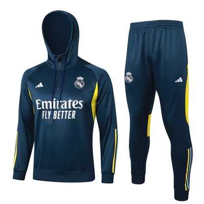 Survêtement bleu foncé et jaune du Real Madrid