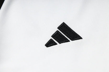 Juventus White and Black Chándal