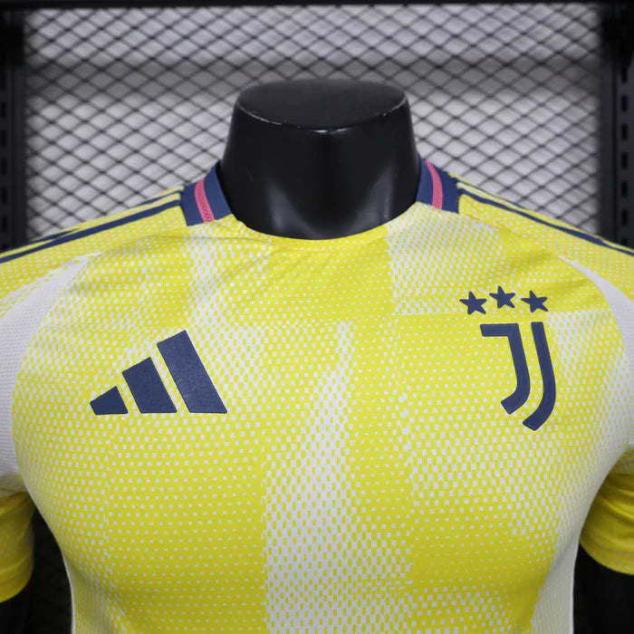 Juventus 2024/2025 Visitante Kit