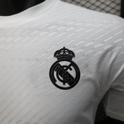 Édition spéciale « Élégance florale » du Real Madrid