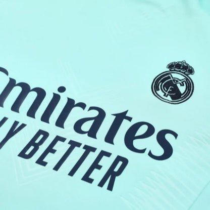 Survêtement bleu foncé et menthe du Real Madrid