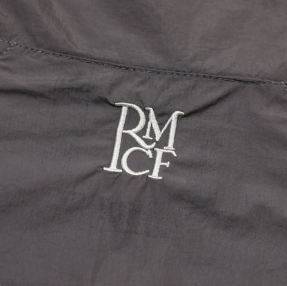 Veste grise et blanche du Real Madrid