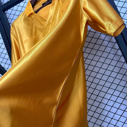 2025/2026 Wolverhampton Wanderers 70th Aniversario