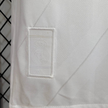 Maillot rétro domicile à manches longues du Real Madrid 2017-2018