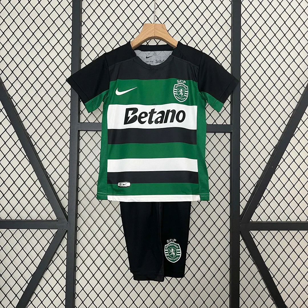 Maillot domicile Sporting Lisbonne 2024/2025 taille enfant