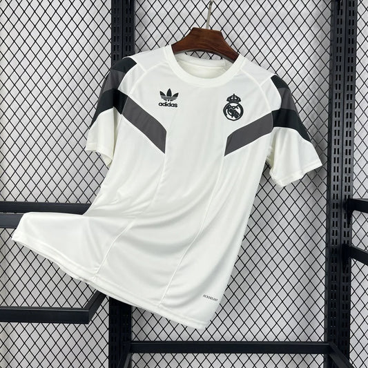 2025/2026 Real Madrid Edición Especial