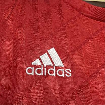 Maillot rétro Liverpool domicile 2010-2011