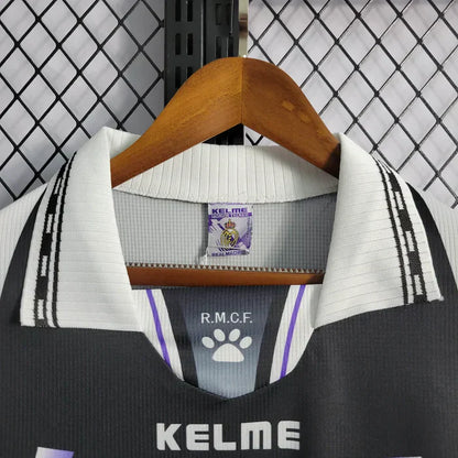 Maillot alternatif rétro du Real Madrid 1997-1998