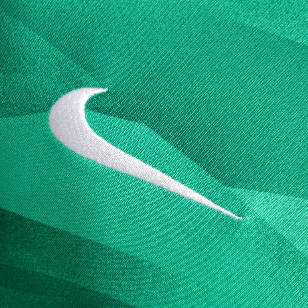 2023/2024 PSG Paris Saint-Germain Goalkeeper Kit Manga Larga