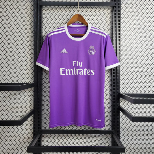 Maillot extérieur rétro du Real Madrid 2016/2017