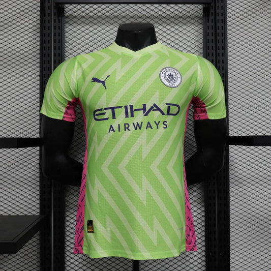2023/2024 Manchester United Goalkeeper Kit