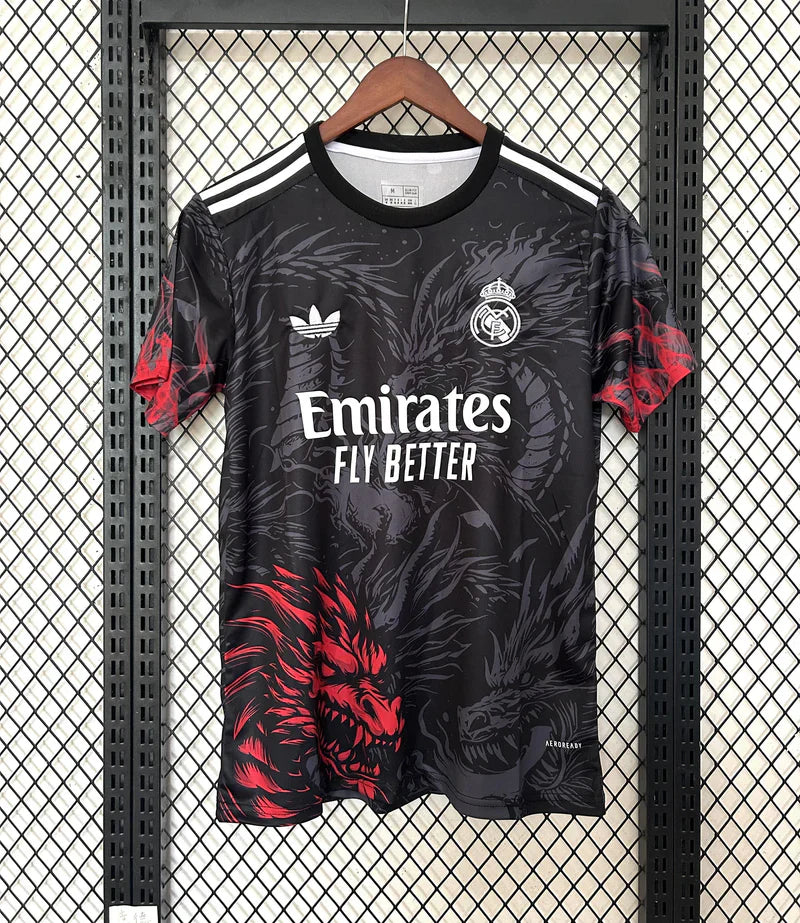 Édition spéciale « L'Étreinte du Dragon » du Real Madrid