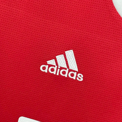 Manchester United Retro Local 2021/2022
