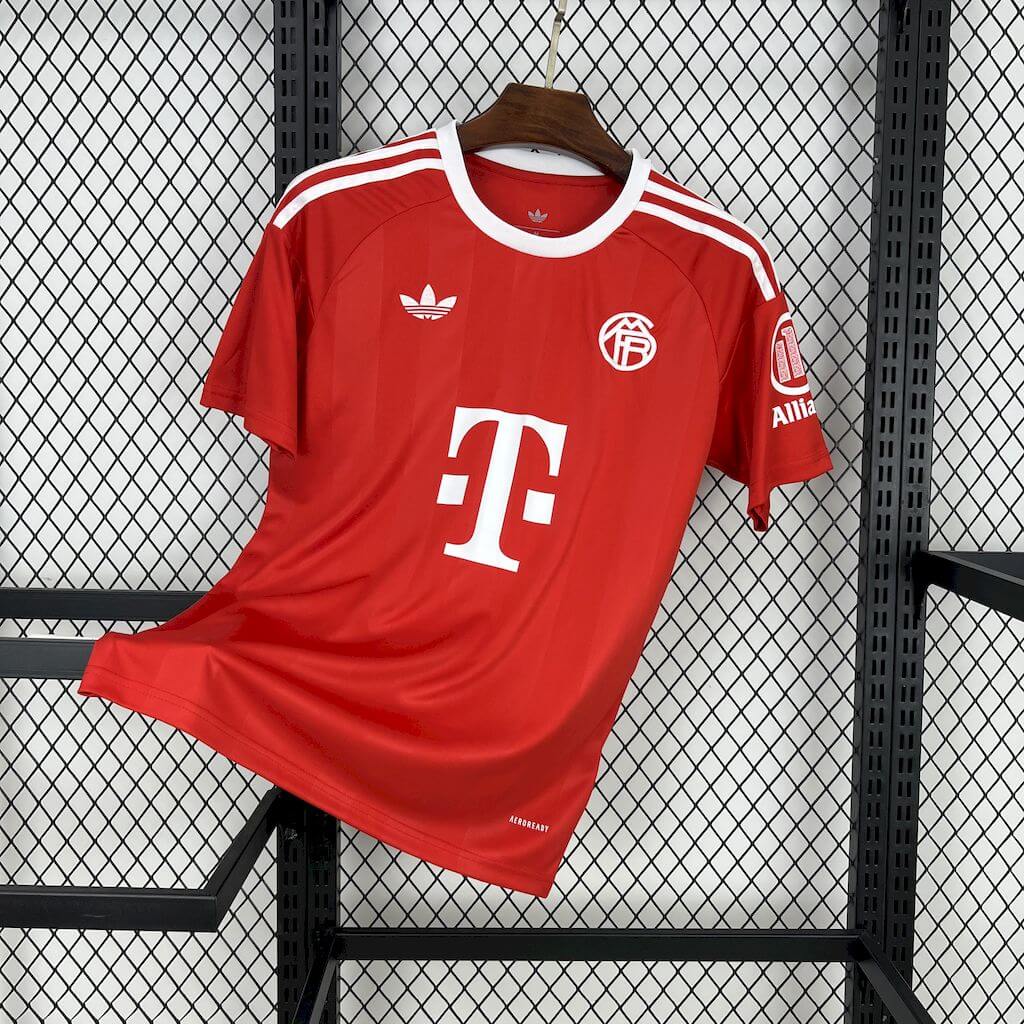 Kit Rouge du Gardien du Bayern Munchen 2025/2026