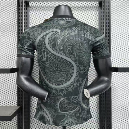 Barcelona "Noir Fleur" Edición Especial