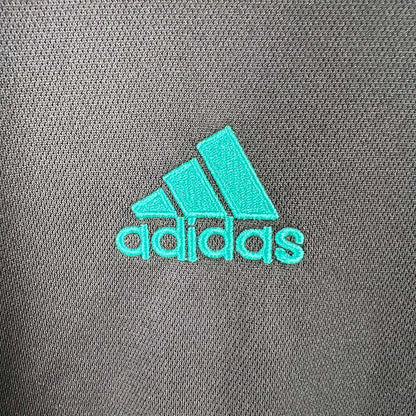 2017/2018 Retro Real Madrid Visitante Manga Larga