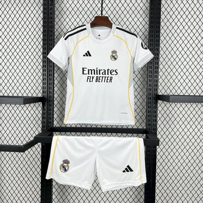 Maillot domicile Real Madrid 2025/2026 taille enfant