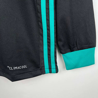 2017/2018 Retro Real Madrid Visitante Manga Larga